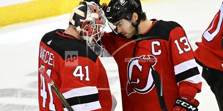 Devils vs Canucks