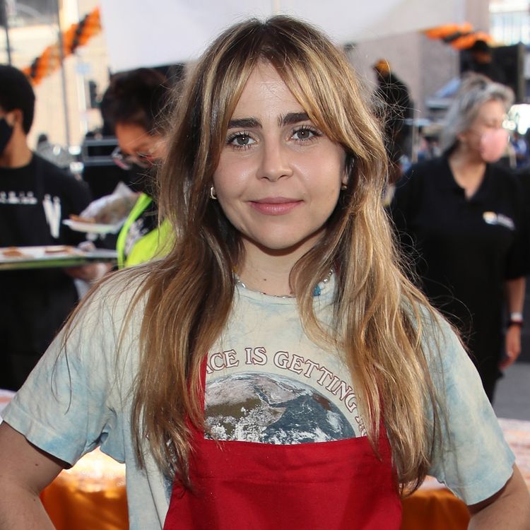 Mae Whitman