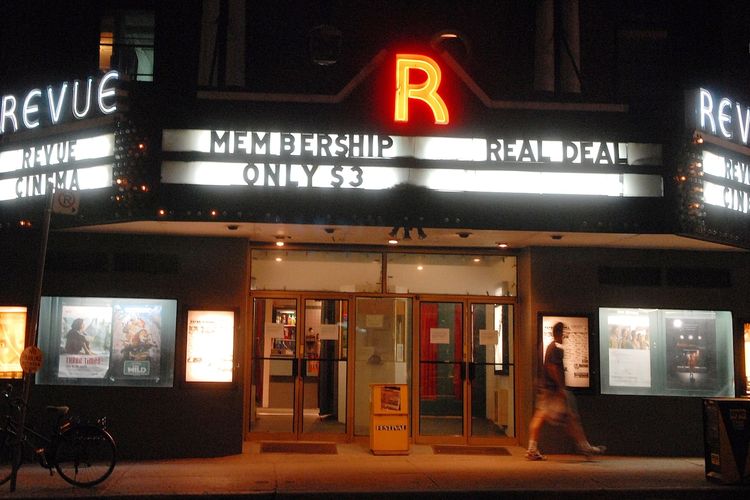 Revue Cinema