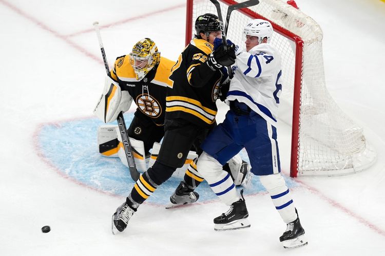 Bruins vs Maple Leafs