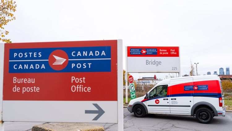 Canada Postal Workers strike