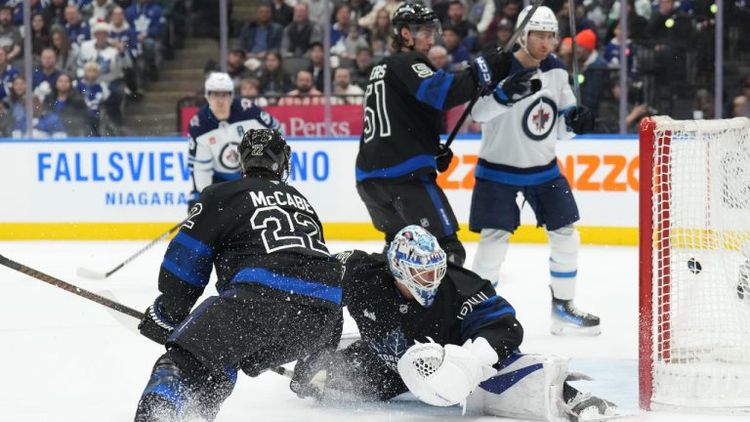 Jets vs Maple Leafs